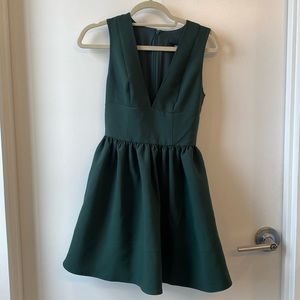 NWT super flattering Banana Republic pine green dress